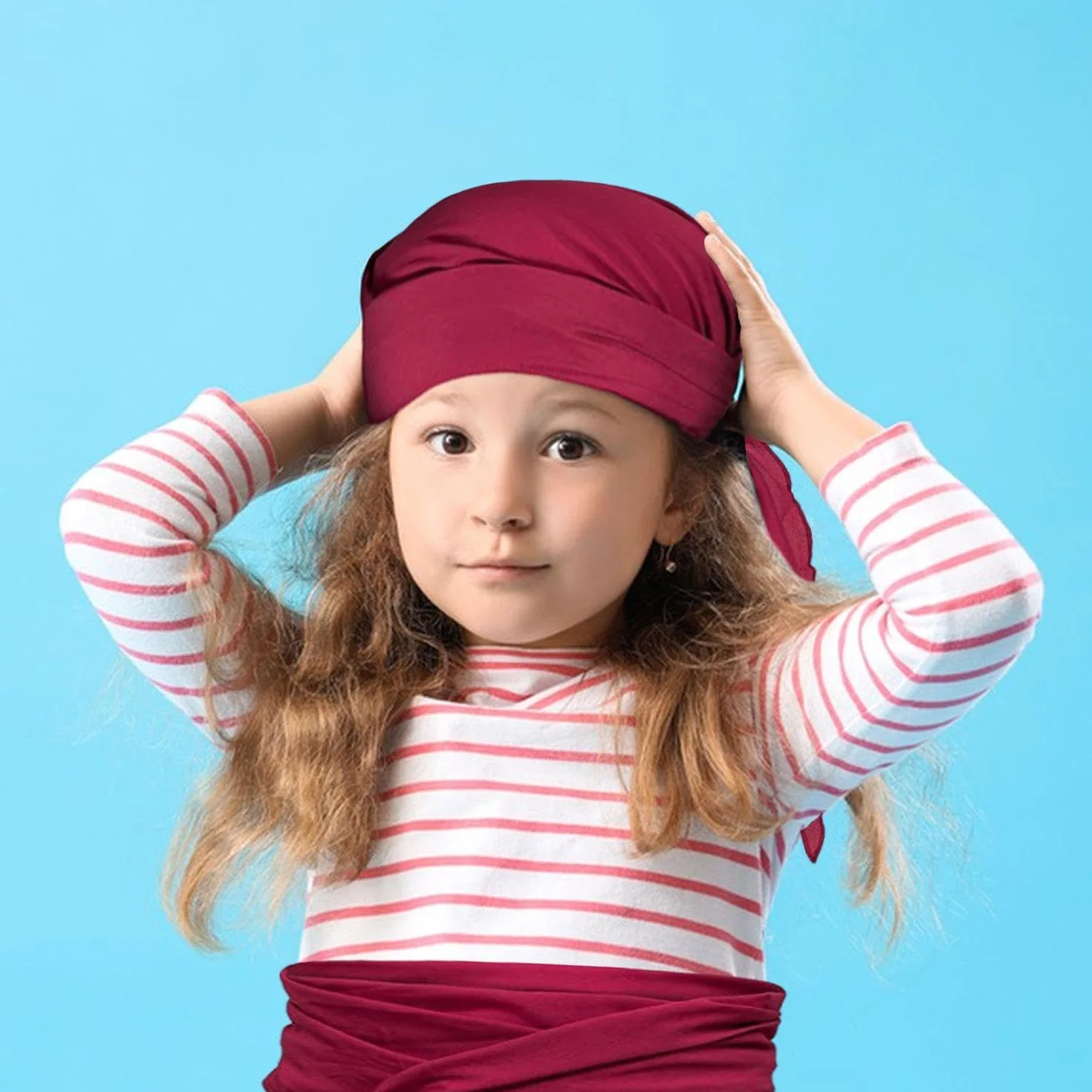 1 x bandana piracka, 1 x pasek, 1 opaska na oczy, kapelusz piracki, akcesoria dla kobiet